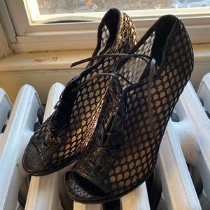 10 Crosby Derek Lam Black Heels Lace Up Sz 8.5